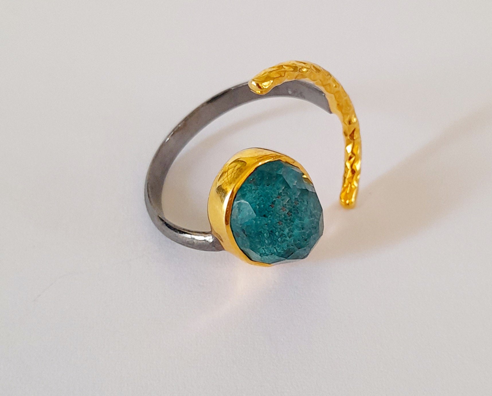 Gloria ring