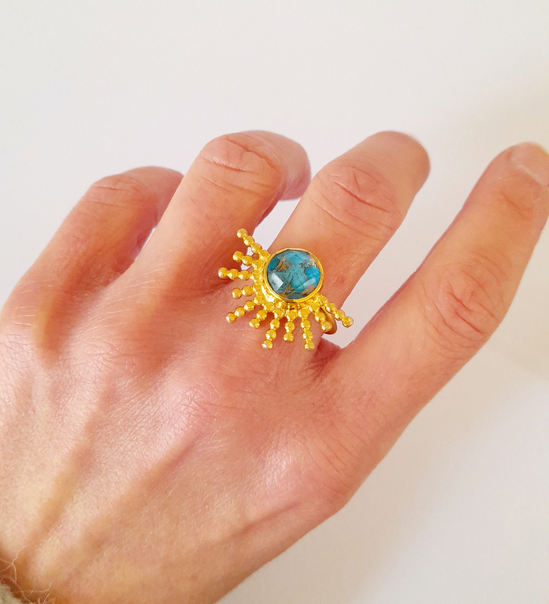 Chase the Sun ring