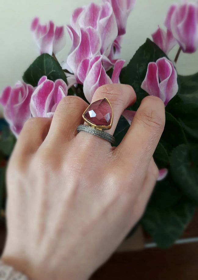 Julie ring