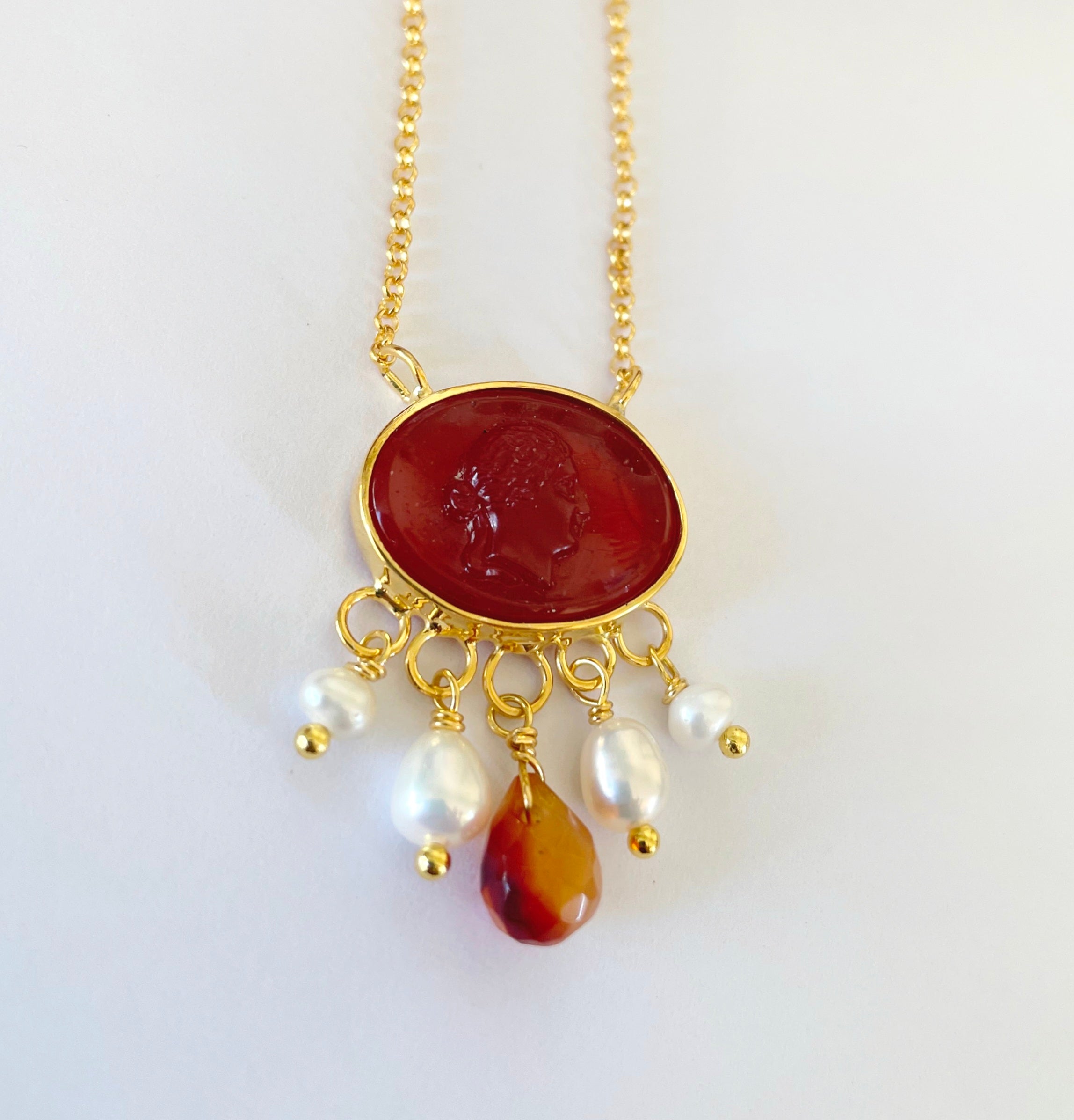 Heba pendant